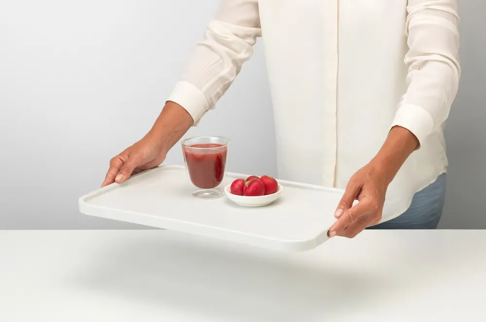 tasty_chopping_board_plus_serving_tray_-_light_grey_-_8710755123146_brabantia.webp