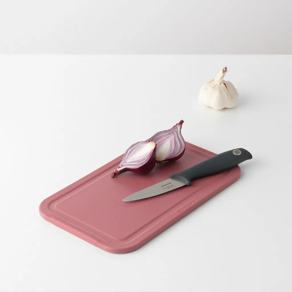 tasty_chopping_board_medium_-_aubergine_red_-_8710755123122_brabantia.webp