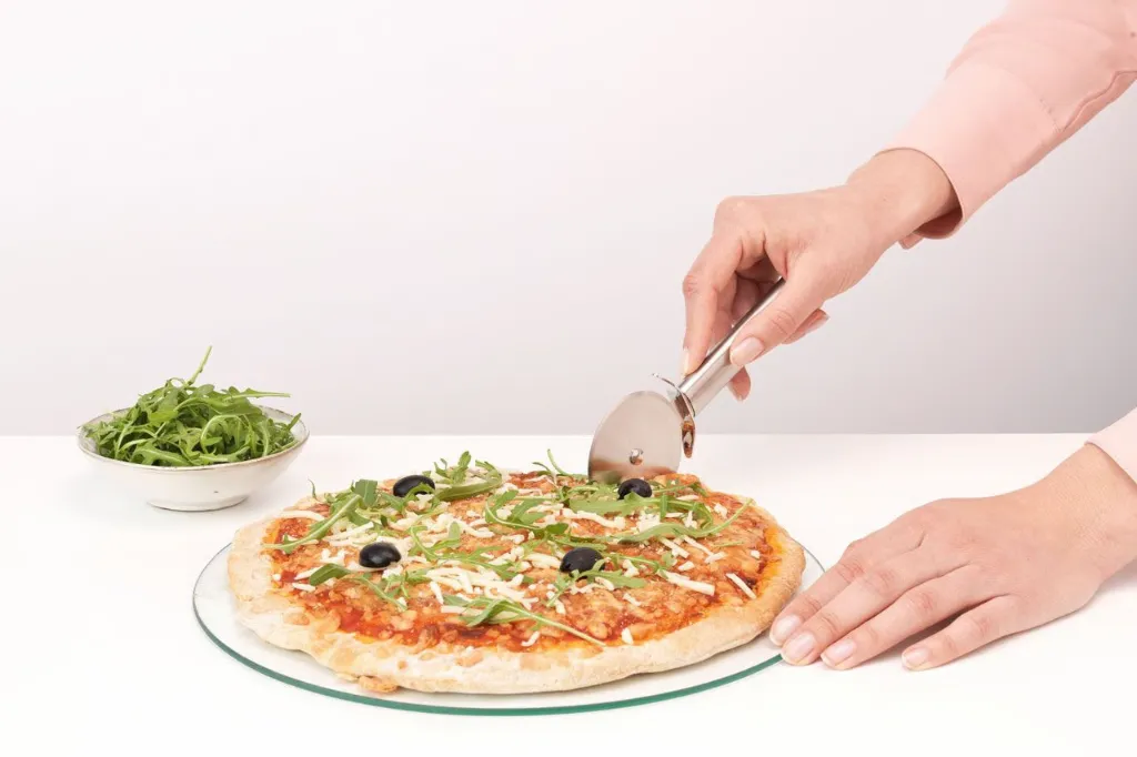pizza_pastry_cutter_-_profile_-_8710755250446_brabantia_96dpi_1280x853px_e_nr-19701.webp