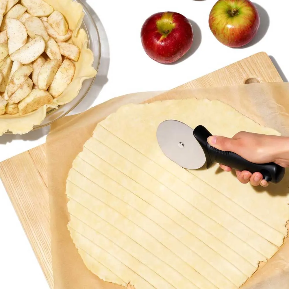 OXO-Pizzasnijder-met-zachte-greep (1).webp