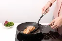 spatula_large_non-stick_-_profile_-_8710755250705_brabantia_96dpi_1280x853px_e_n1.webp