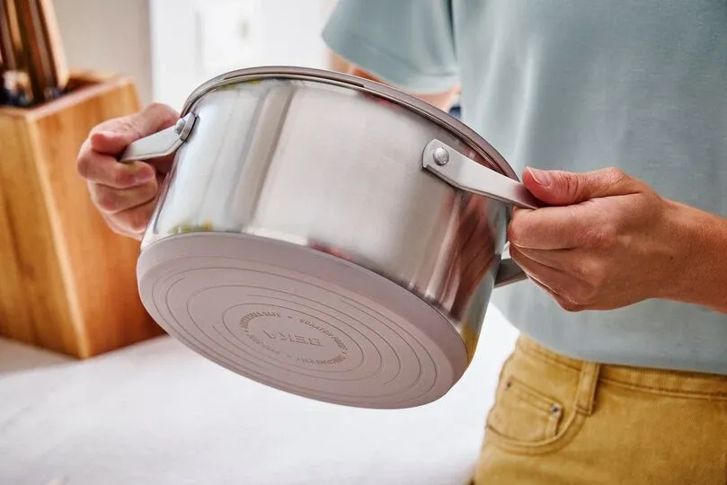 Beka_Sensa_Latte_Casserole_bottom_LS.30842efe.webp