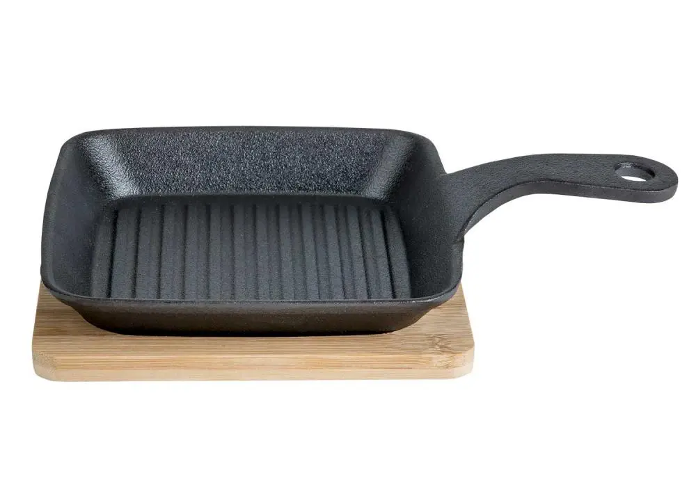 Gietijzer grillpannetje met steel coated 15x15x2cm bamboo base