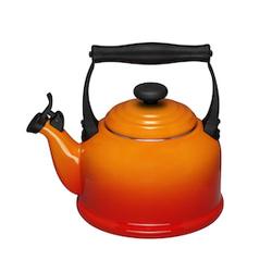 Le Creuset fluitketel tradition 2.1L oranjerood