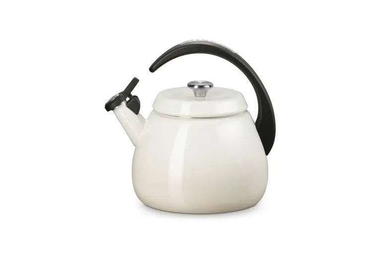 [40111017160900] Le Creuset fluitketel cloche 2.1L meringue