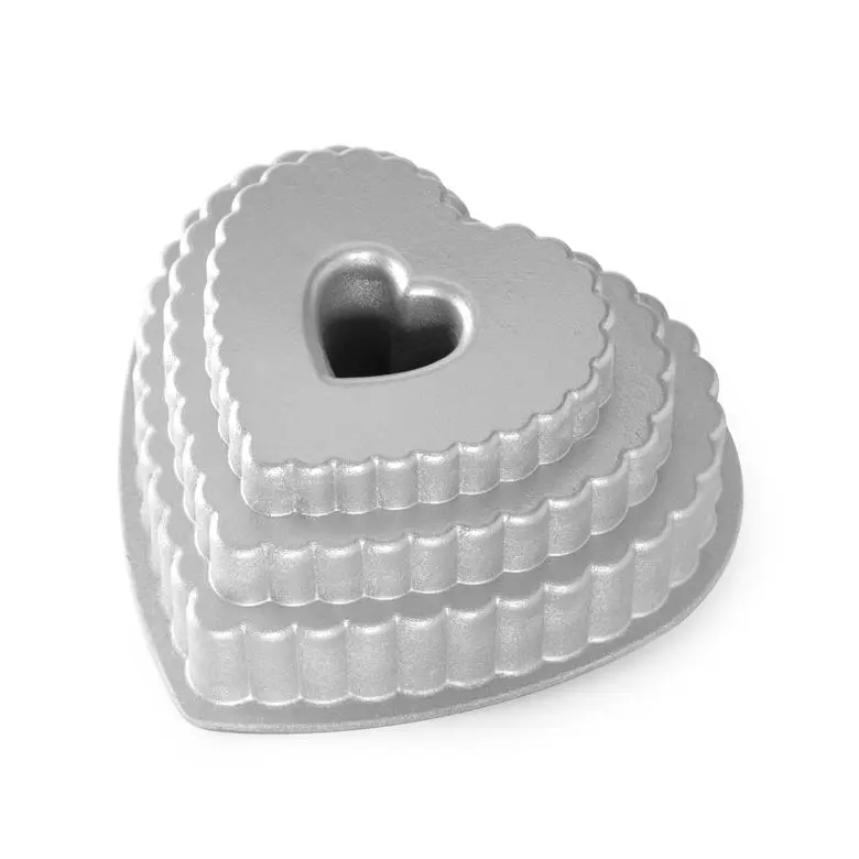 [89937] Nordic Ware Tiered Heart Cake Pan
